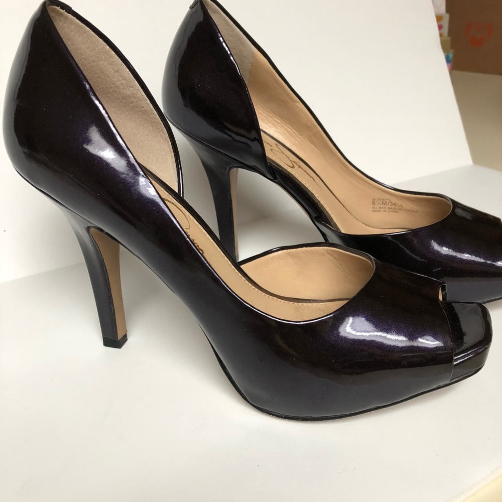 Jessica Simpson black patent leather peep toe heel
